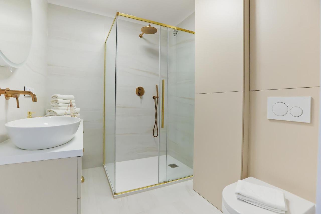 M&K Apartamenty Sailors Golden Yacht, Gdansk - Wyspa Sobieszewska Extérieur photo